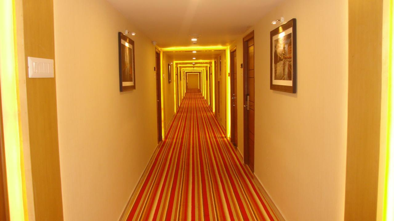 Hotel Mahi'S Gateway Coimbatore Exteriör bild