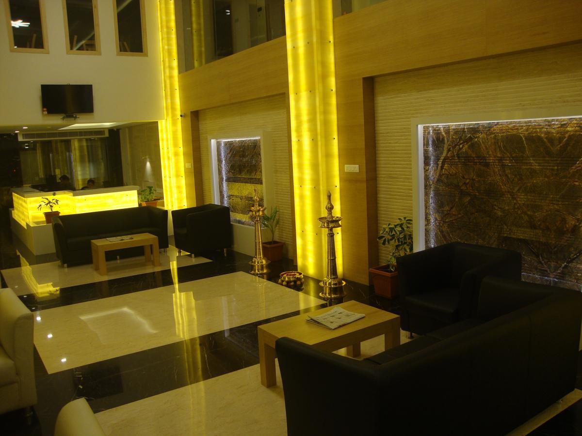 Hotel Mahi'S Gateway Coimbatore Exteriör bild