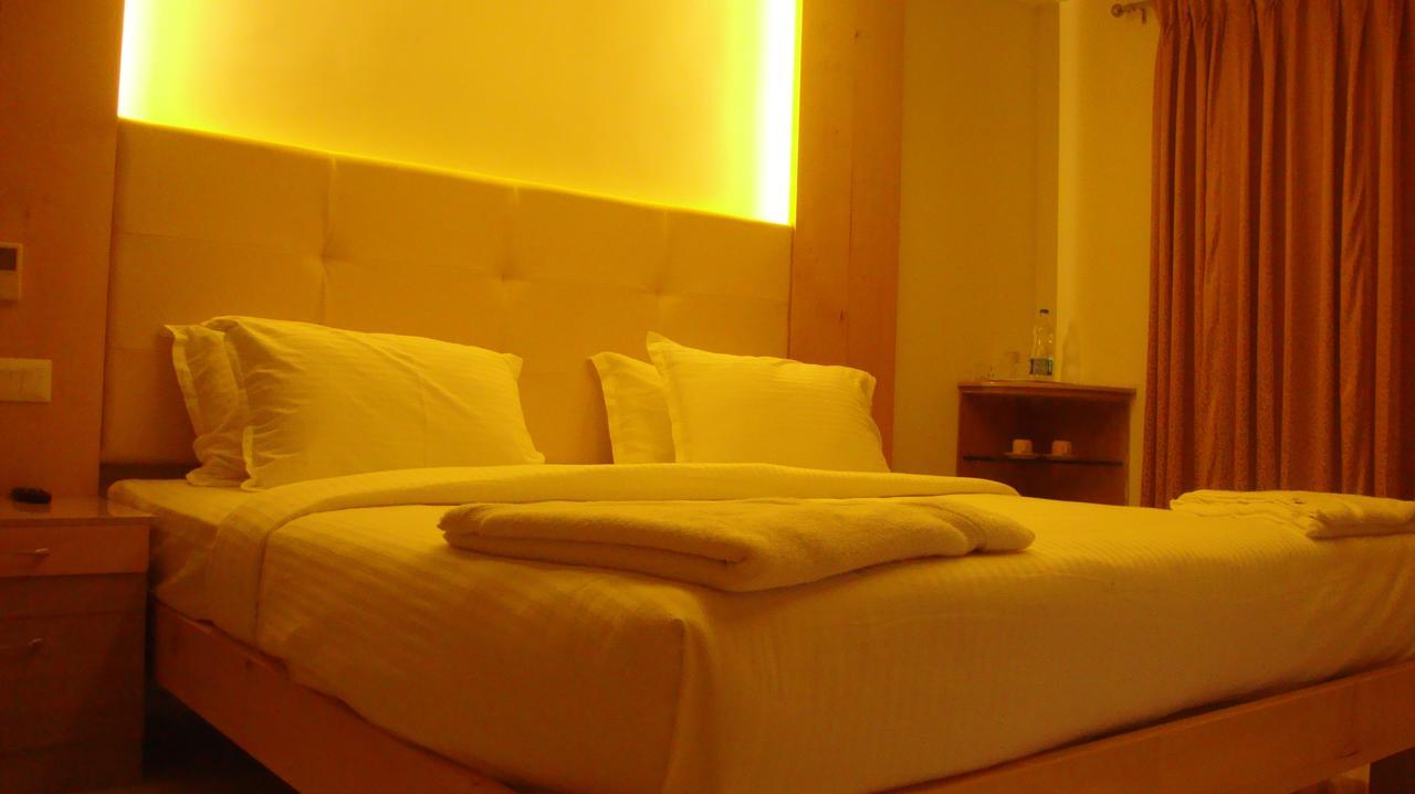 Hotel Mahi'S Gateway Coimbatore Exteriör bild