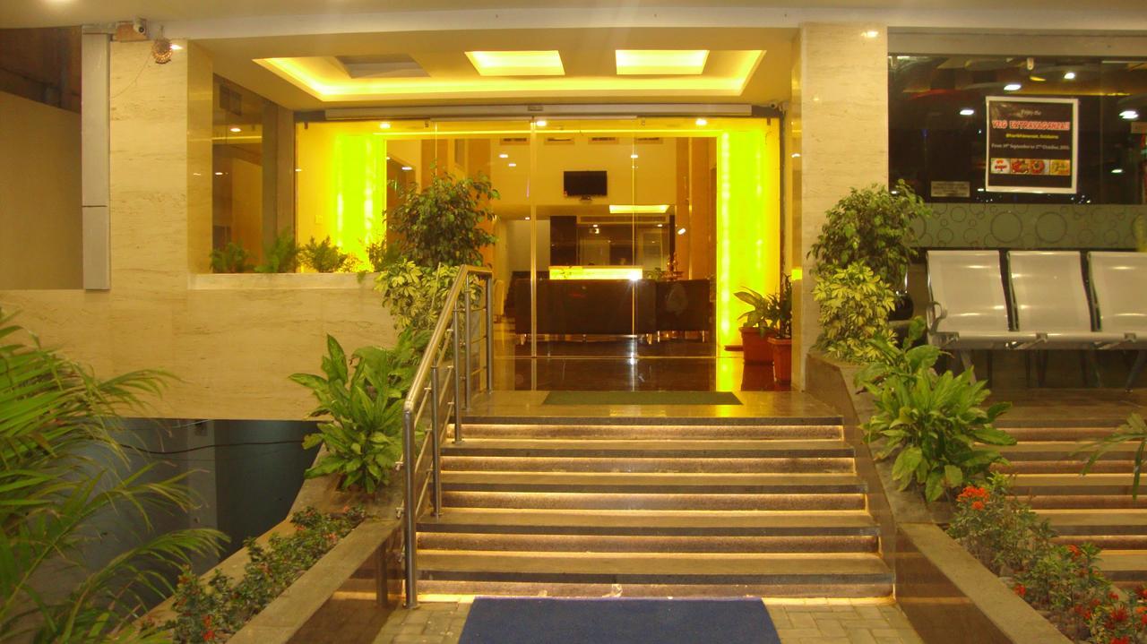 Hotel Mahi'S Gateway Coimbatore Exteriör bild