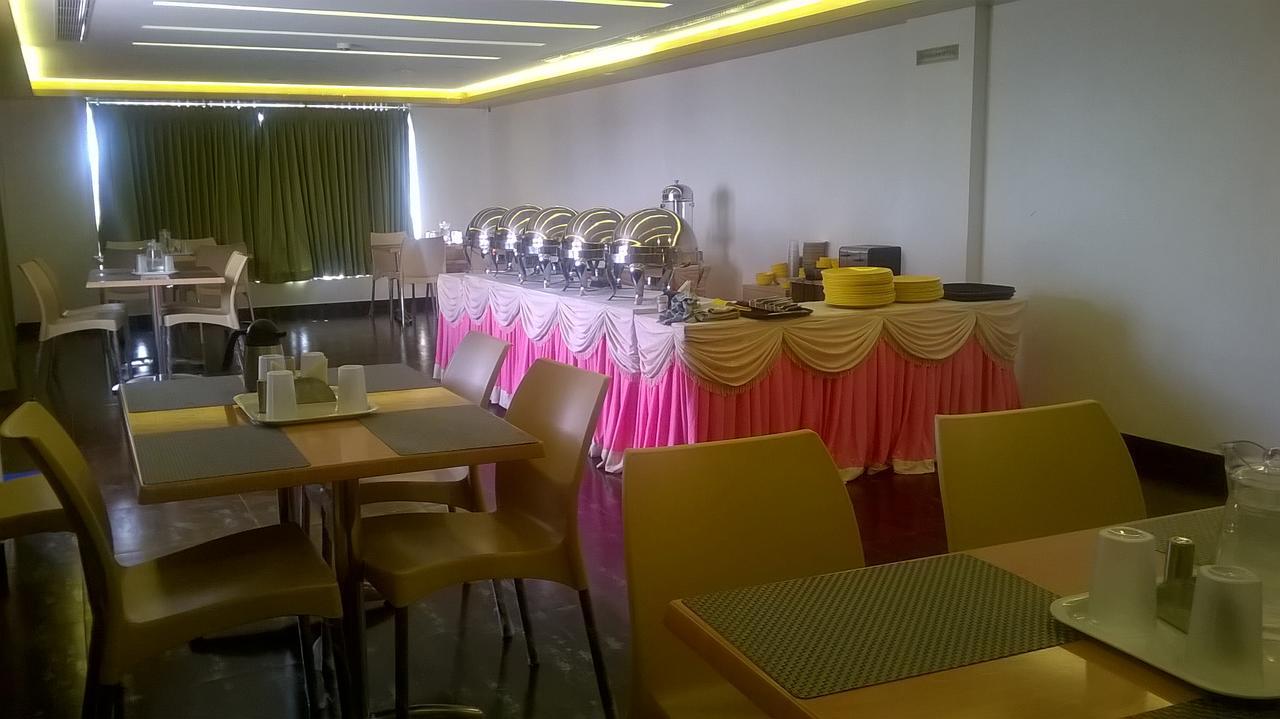 Hotel Mahi'S Gateway Coimbatore Exteriör bild