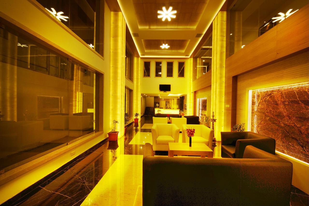 Hotel Mahi'S Gateway Coimbatore Exteriör bild