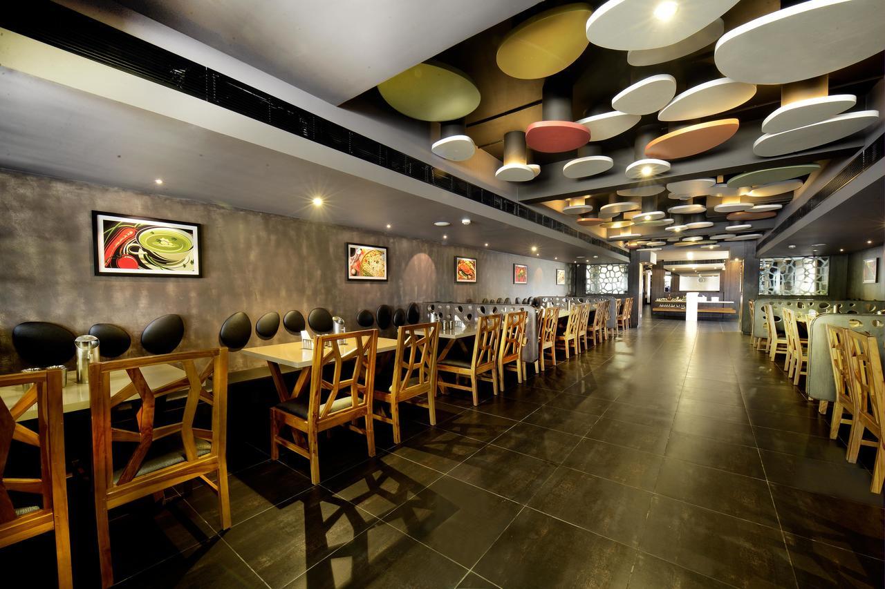 Hotel Mahi'S Gateway Coimbatore Exteriör bild