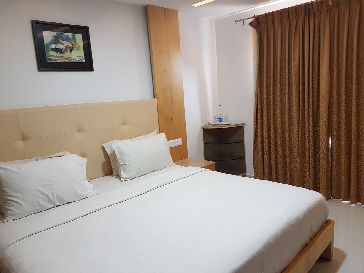 Hotel Mahi'S Gateway Coimbatore Exteriör bild