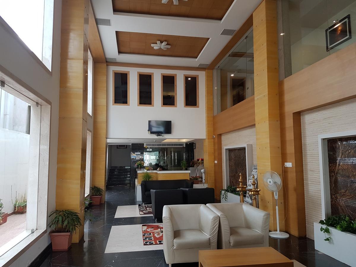 Hotel Mahi'S Gateway Coimbatore Exteriör bild
